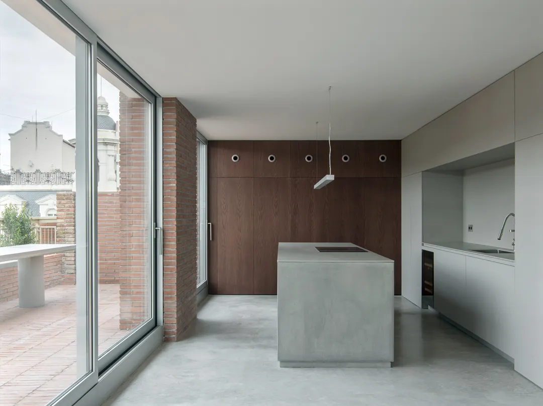 Penthouse A-N-T